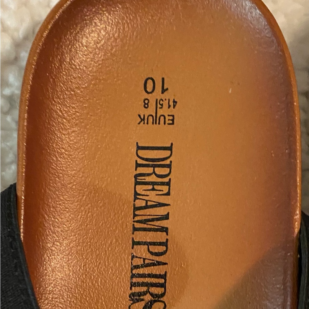 Dream Pairs Black and Tan Sandals size 10 - Picture 2 of 6